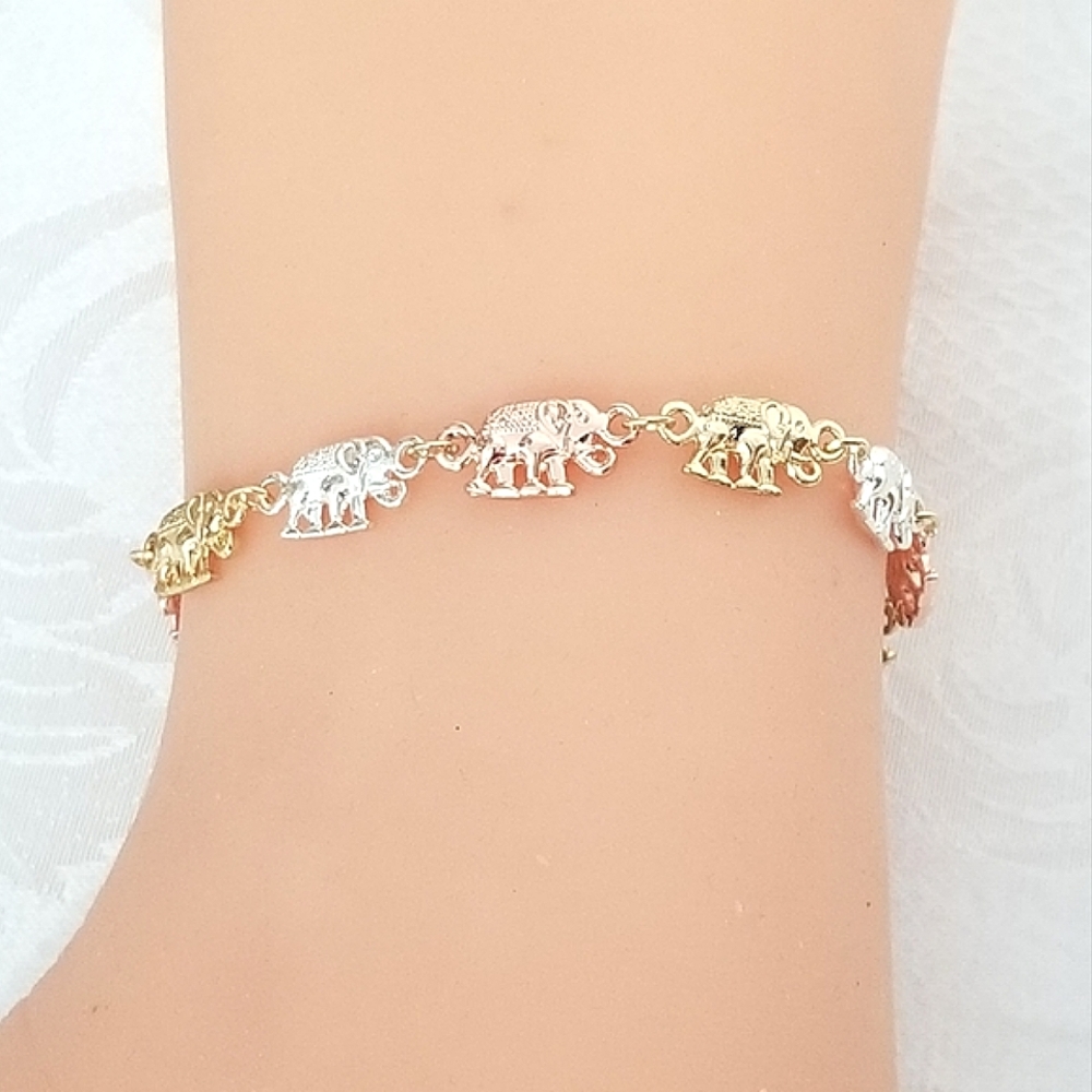 Elephant Women's Bracelet. 14K Gold Plated. New
